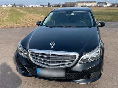 Gebraucht Mercedes E200 136 PS (100 kW) 2015 Schwarz Limousine