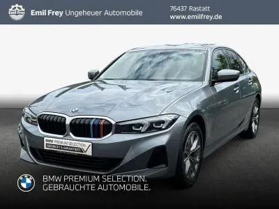 Gebraucht BMW 318 Sport Line 150 PS (110 kW) 2023 Skyscraper grau metallic Limousine