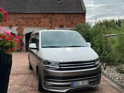 Gebraucht VW Multivan 204 PS (150 kW) 2016 Beige Van / Kleinbus