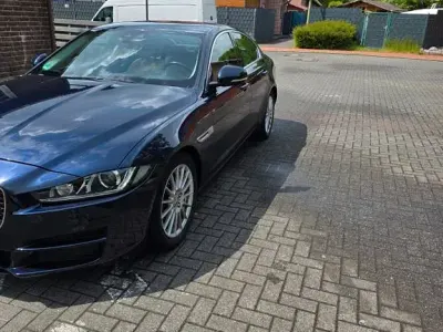 Brugt Jaguar XE Prestige 163 HK (119 kW) 2017 Blå Sedan