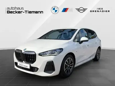 Gebraucht BMW 223 Active Tourer M Sport 197 PS (144 kW) 2023 Weiß Van / Kleinbus
