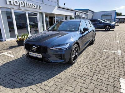 Denim blue / metallic Gebraucht 2024 Volvo V60 Plus Kombi | 43.990 € (Fairer Preis)