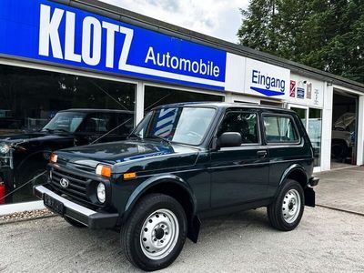 Lada Urban