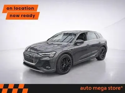 Gebraucht Audi e-tron S-Line 300 kW (408 PS) 2022 Daytonagrau perleffekt SUV