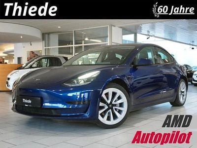 Gebraucht Tesla Model 3 Standard Range 239 kW (325 PS) 2022 Blau metallic Limousine
