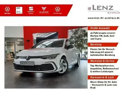 Używany VW Golf VIII Sound 245 KM (180 kW) 2023 Biały Sedan/Limuzyna
