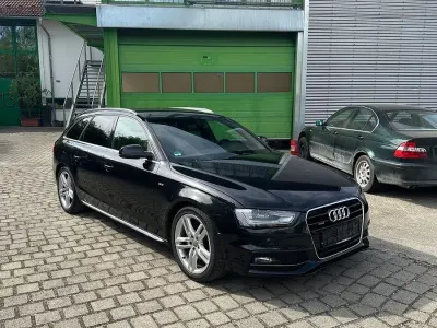 Gebraucht Audi A4 S-Line 211 PS (155 kW) 2012 Schwarz Kombi