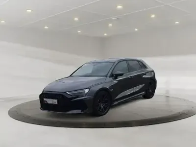 Gebraucht Audi RS3 Sportback Ambiente 400 PS (294 kW) 2025 Daytonagrau perleffekt Kleinwagen