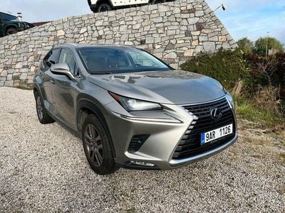 Lexus NX300h