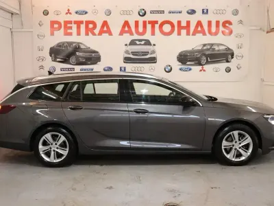 Gebraucht Opel Insignia Elegance 174 PS (127 kW) 2022 Grau Limousine