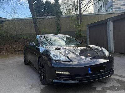 Gebraucht Porsche Panamera 400 PS (294 kW) 2010 Schwarz Kleinwagen