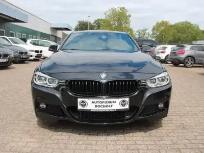 Gebraucht BMW 330 M Sport 252 PS (185 kW) 2018 Schwarz Limousine