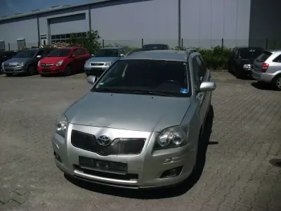 Gebraucht Toyota Avensis Sol 129 PS (94 kW) 2006 Other Kombi
