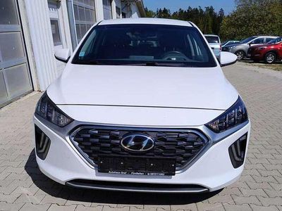 Gebraucht Hyundai Ioniq Style 141 PS (103 kW) 2020 Polar white / sol Kleinwagen
