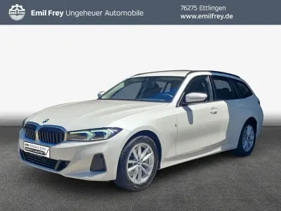 Gebraucht BMW 330 Sport Line 245 PS (180 kW) 2025 Mineralweiß metallic Kombi