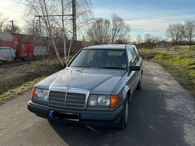 gebraucht Mercedes E230 