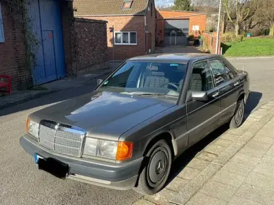Gebraucht Mercedes 190 118 PS (86 kW) 1989 Grau Limousine