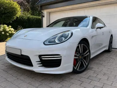 Gebraucht Porsche Panamera GTS Chrono 441 PS (324 kW) 2014 Weiß Kleinwagen