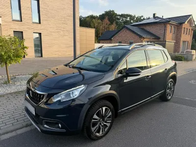 Gebraucht Peugeot 2008 Allure 120 PS (88 kW) 2018 Schwarz SUV