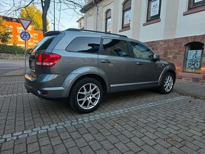 Second-hand Fiat Freemont 140 CP (102 kW) 2011 Gri SUV