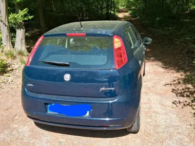 Gebraucht Fiat Punto 65 PS (47 kW) 2009 Blau Kleinwagen