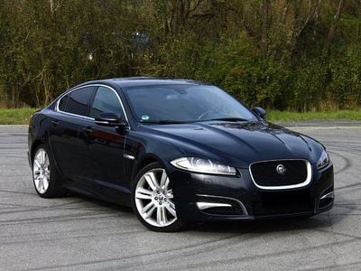 Schwarz Gebraucht 2012 Jaguar XF Limousine | 7.050 € (Superpreis)