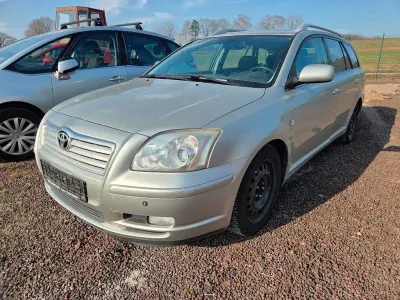 Brugt Toyota Avensis Sol 147 HK (108 kW) 2003 Sølv Stationcar