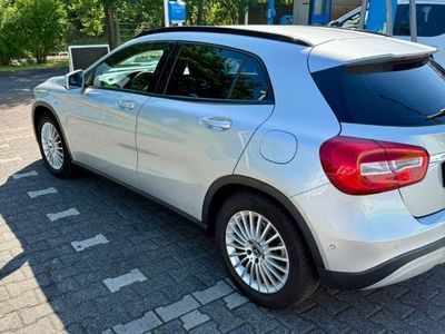 Mercedes GLA180