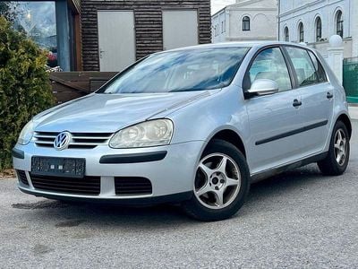 Usata VW Golf IV Trendline 75 CV (55 kW) 2004 Argento Berlina