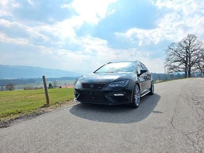 Second-hand Seat Leon 4Drive 300 CP (220 kW) 2018 Negru Break