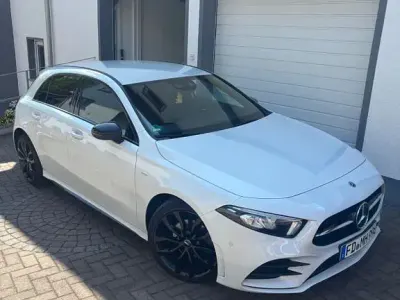 Brugt Mercedes A180 AMG line 136 HK (100 kW) 2021 Hvid Sedan