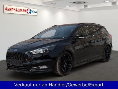 Begagnad Ford Focus ST 250 HK (183 kW) 2017 Svart Kombi
