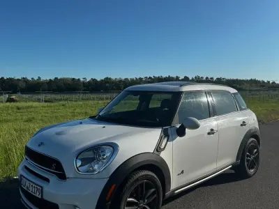 Gebraucht Mini Cooper 190 PS (139 kW) 2015 Weiß Kleinwagen
