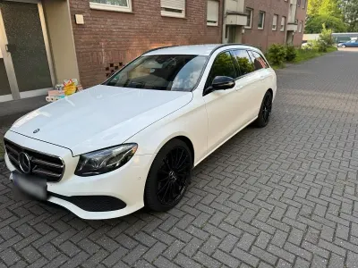 Brugt Mercedes E220 Night 194 HK (142 kW) 2017 Hvid Stationcar