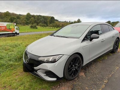 Mercedes EQE300