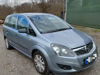 Gebraucht Opel Zafira 140 PS (102 kW) 2009 Grau Van / Kleinbus