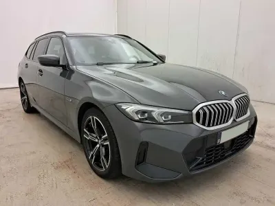Gebraucht BMW 320 M Sport 163 PS (119 kW) 2023 Grau Kombi