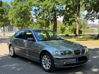 Gebraucht BMW 318 143 PS (105 kW) 2004 Grau Limousine