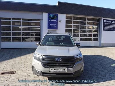 Gebraucht Subaru Forester Exclusive+ 136 PS (100 kW) 2025 River rock pearl SUV