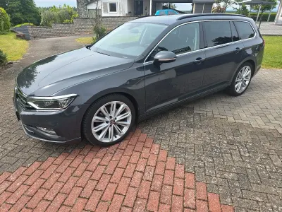 Gebraucht VW Passat Business 150 PS (110 kW) 2021 Grau Limousine