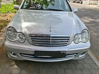 Gebraucht Mercedes C180 170 PS (125 kW) 2006 Silber Limousine