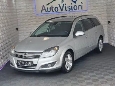 Gebraucht Opel Astra Edition 110 PS (80 kW) 2010 Silber Kombi