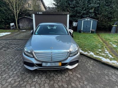 Gebraucht Mercedes C220 Exclusive 163 PS (119 kW) 2015 Grau Limousine