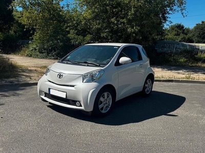 Toyota iQ
