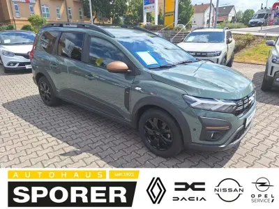 Gebraucht Dacia Jogger Extreme 110 PS (80 kW) 2023 Safarigrüngrau metallic Van / Kleinbus