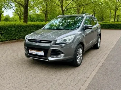 Gebraucht Ford Kuga 140 PS (102 kW) 2013 Grau SUV