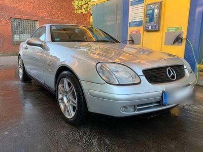 Gebraucht Mercedes SLK230 197 PS (144 kW) 1998 Silber Cabrio
