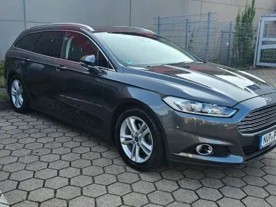 Gebraucht Ford Mondeo Titanium 150 PS (110 kW) 2019 Grau Limousine