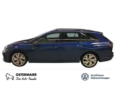 Gebraucht VW Golf VIII Style 333 PS (244 kW) 2025 Blau Kombi