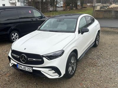 Weiß Gebraucht 2024 Mercedes GLC220 AMG line Limousine | 69.500 € (Teuer)